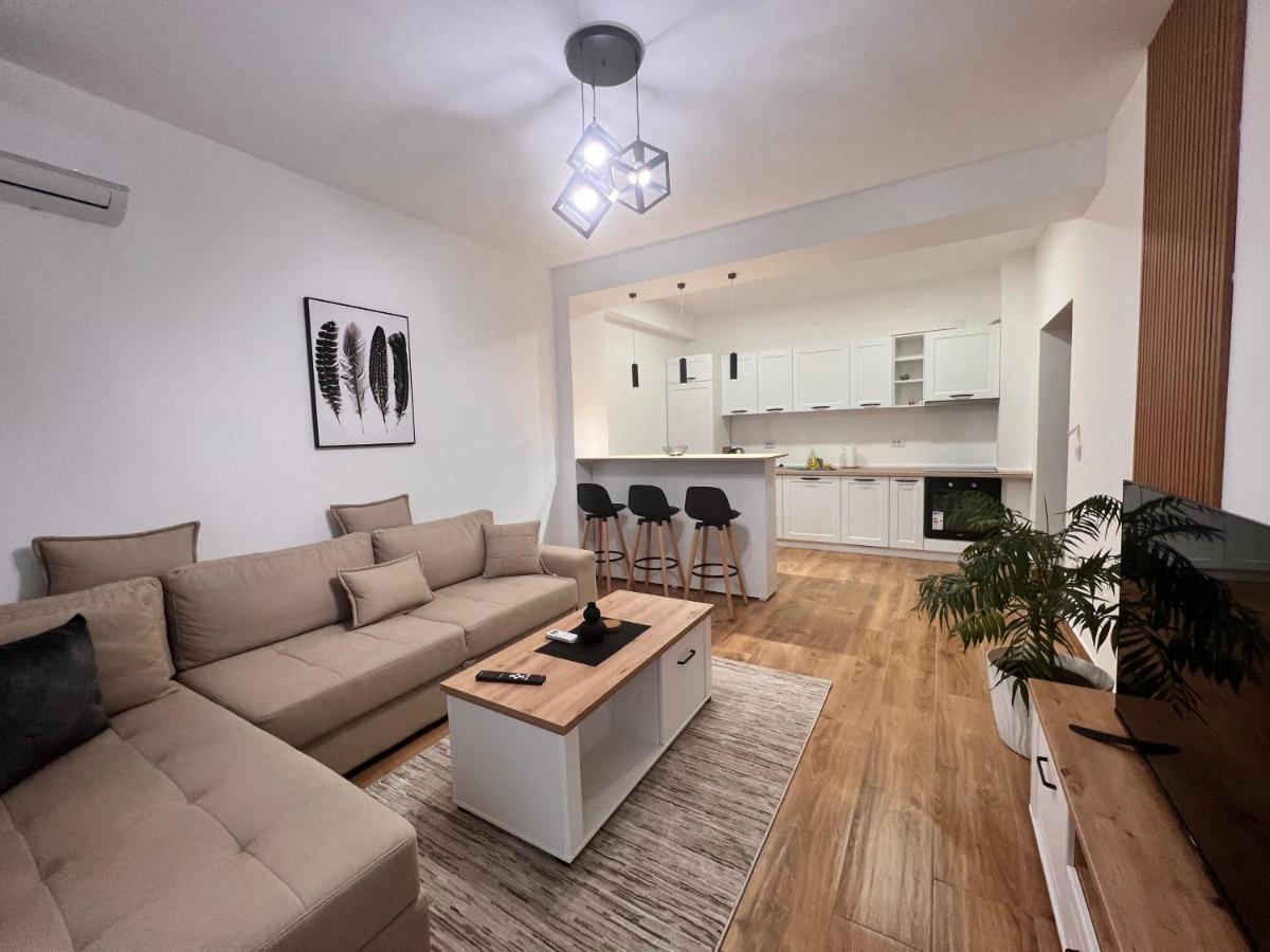 Nejra Apartment Ulcinj Esterno foto